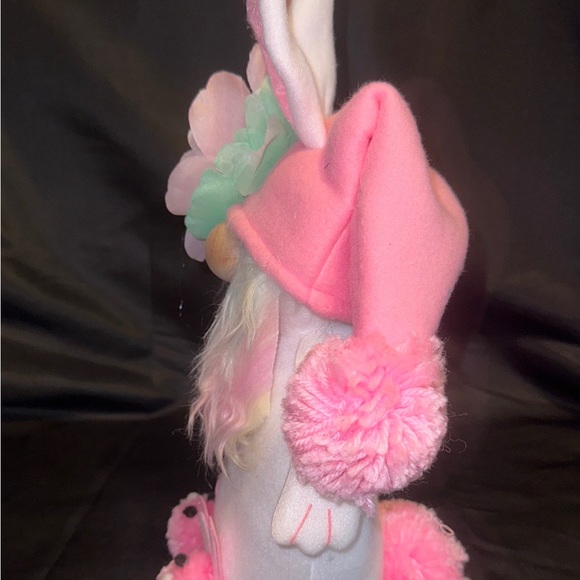 Handmade Easter Gnome, 14”, not a toy, display only - Picture 4 of 6